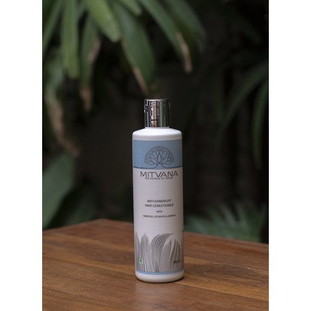Mitvana Anti Dandruff Hair Conditioner A soothing combination of ingredients in this conditiioner leave your hair clean, cool and dandruff-free. 200ml
